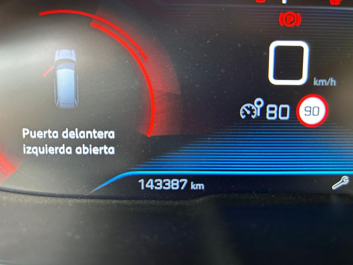 PEUGEOT 5008 GT LINE 1.2 E-THP AUTO SPANISH LHD IN SPAIN 89K 7 SEATS SUPER 2019